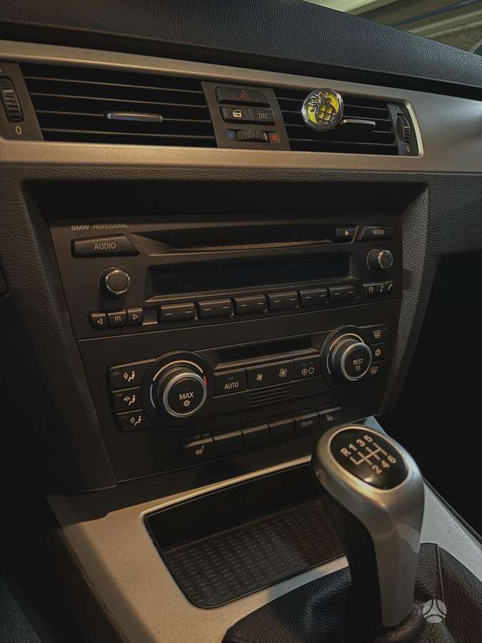 BMW 320, 2.0 l., Универсал