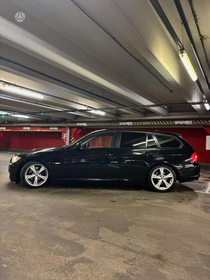 BMW 320, 2.0 l., wagon