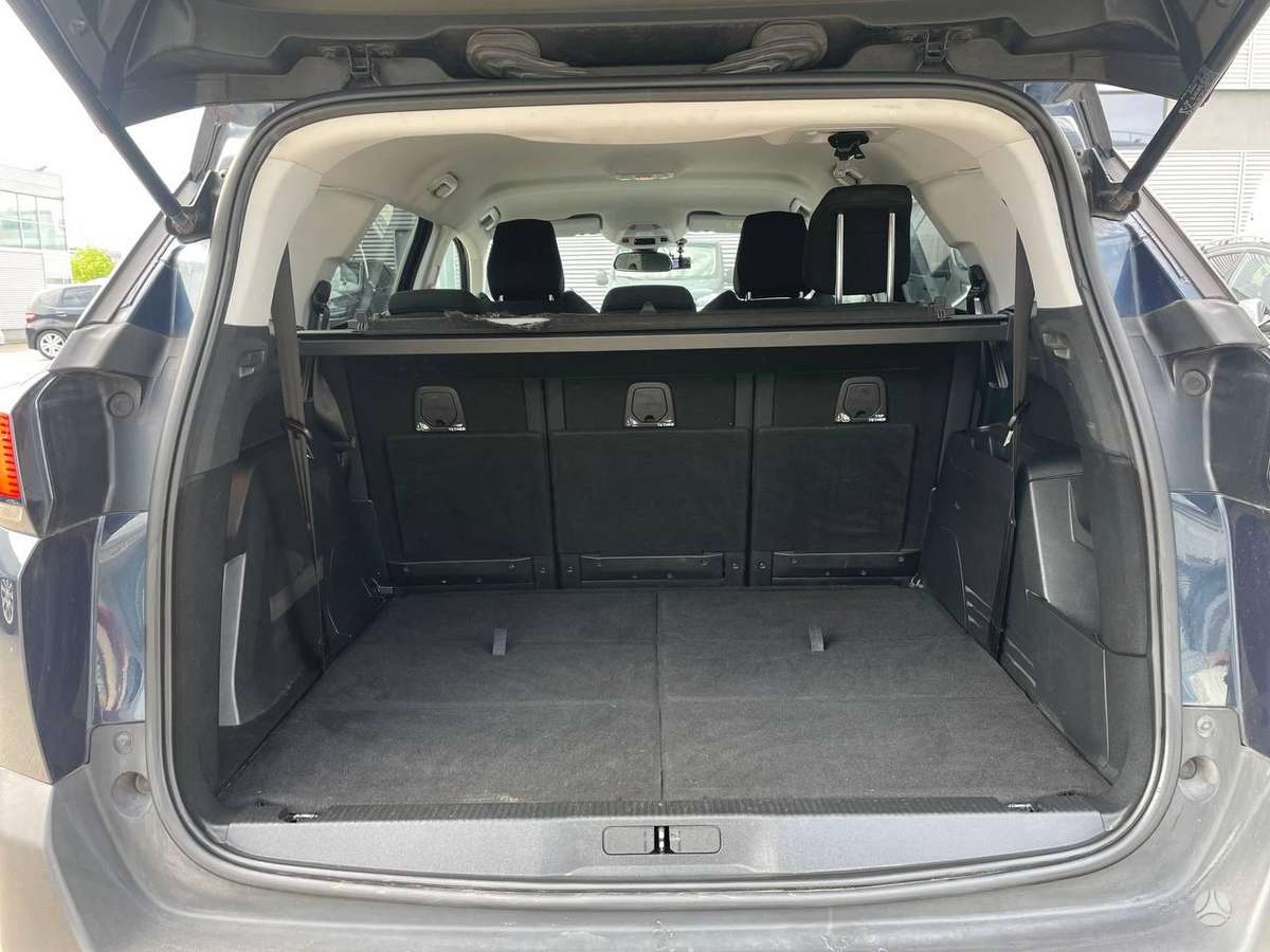 Peugeot 5008 - 9