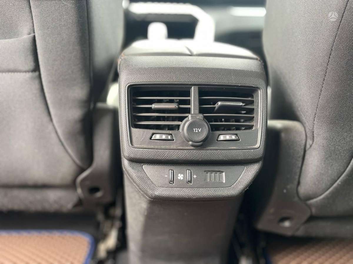 Peugeot 5008 - 12
