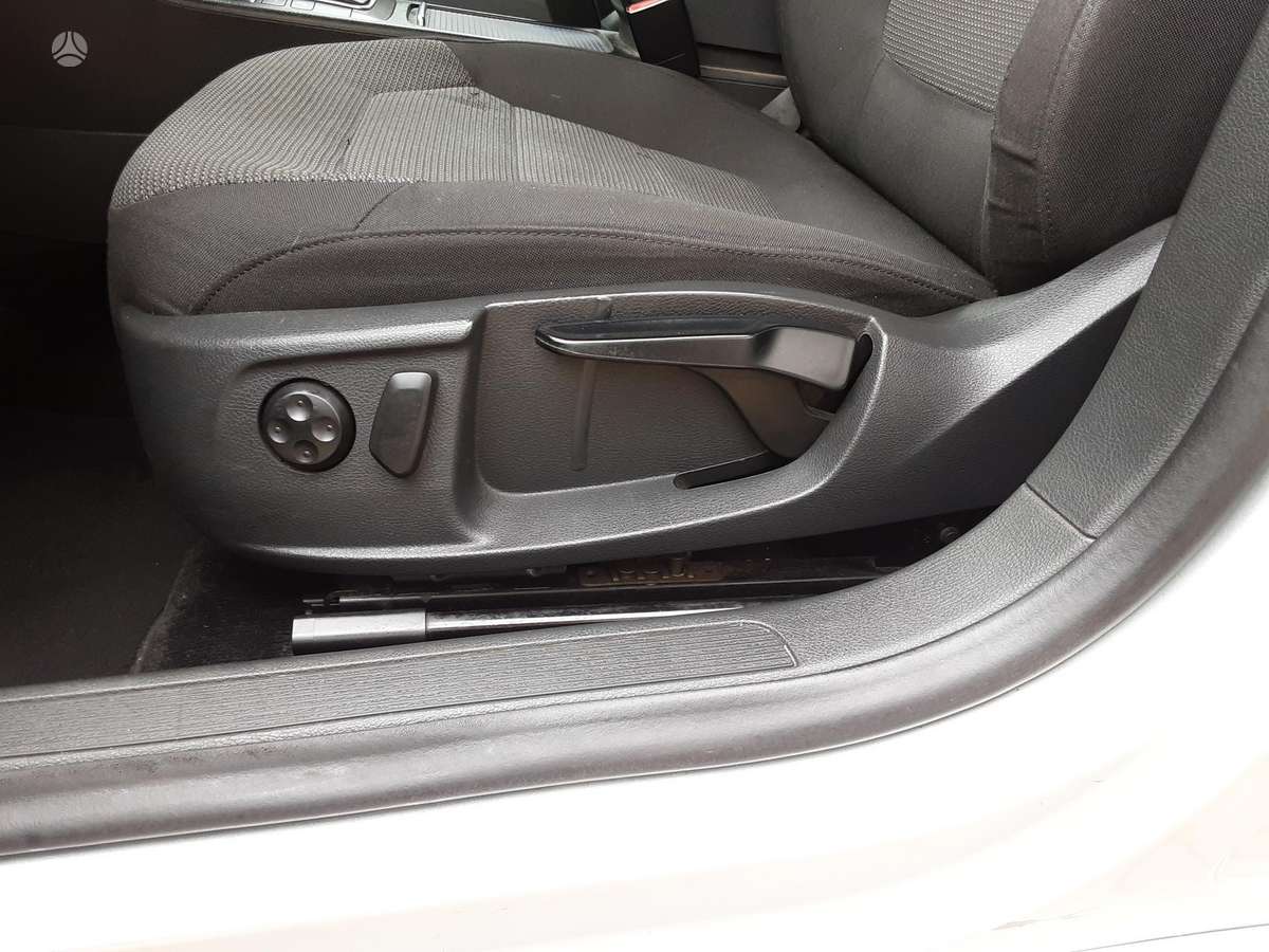 Volkswagen Passat, 2.0 l., Универсал