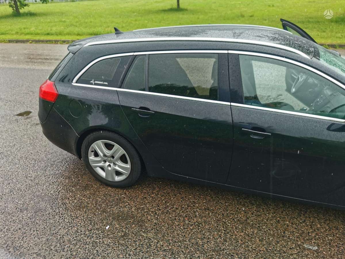 Opel Insignia, 2.0 l., universalas