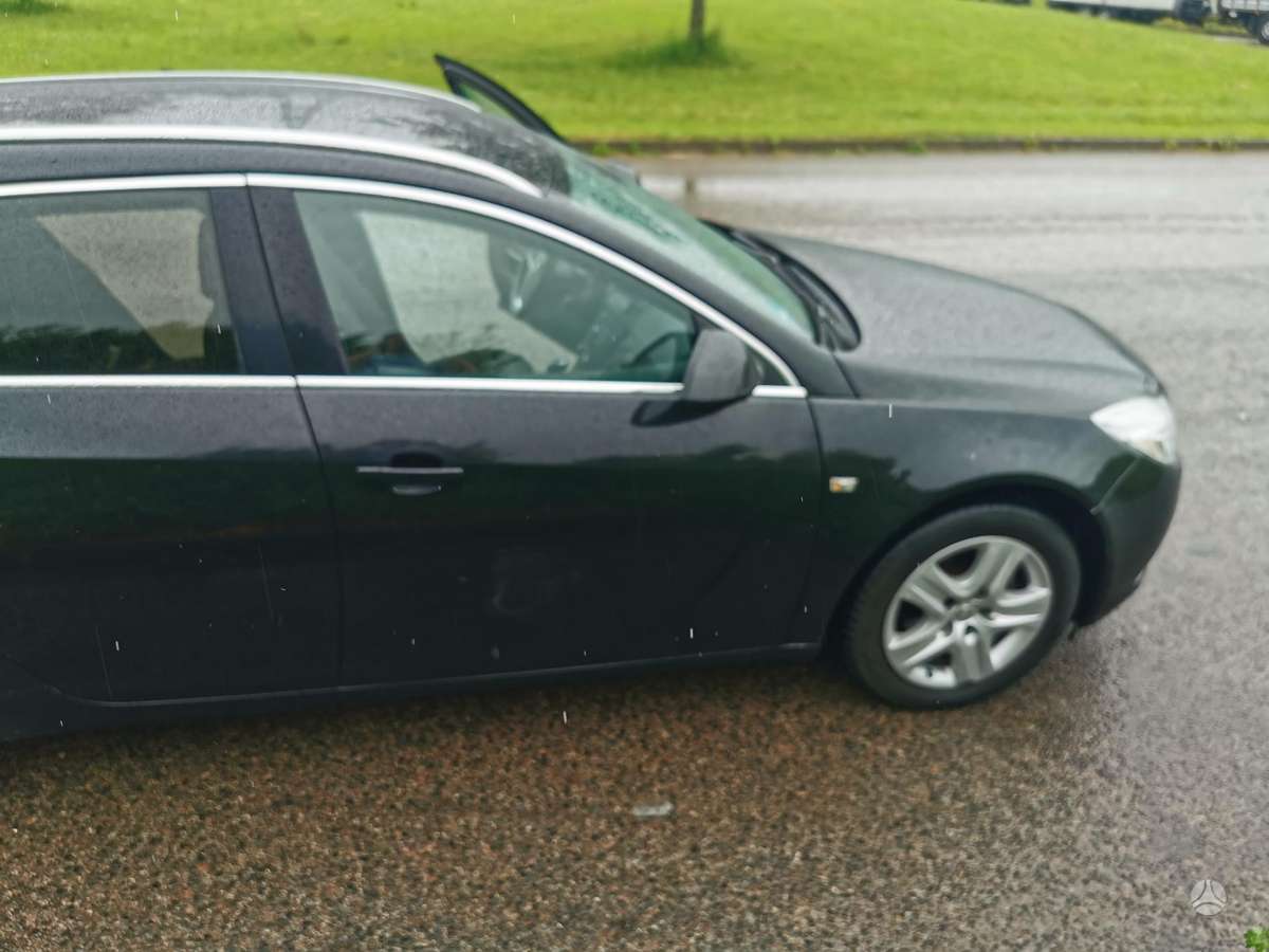 Opel Insignia, 2.0 l., universalas