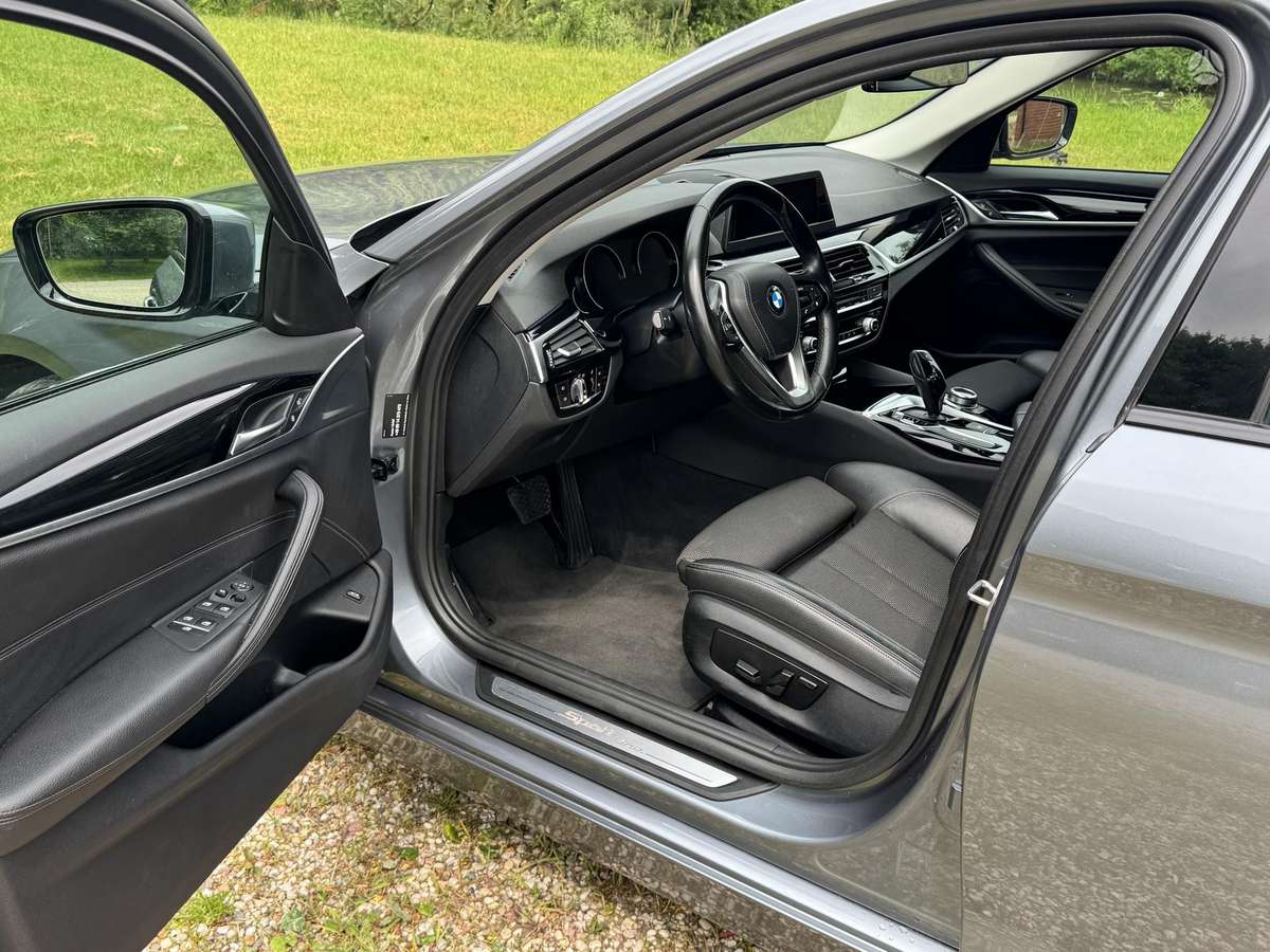 BMW 530, 3.0 l., Седан