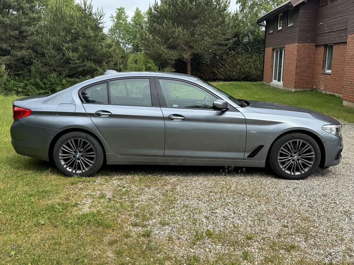 BMW 530, 3.0 l., Седан