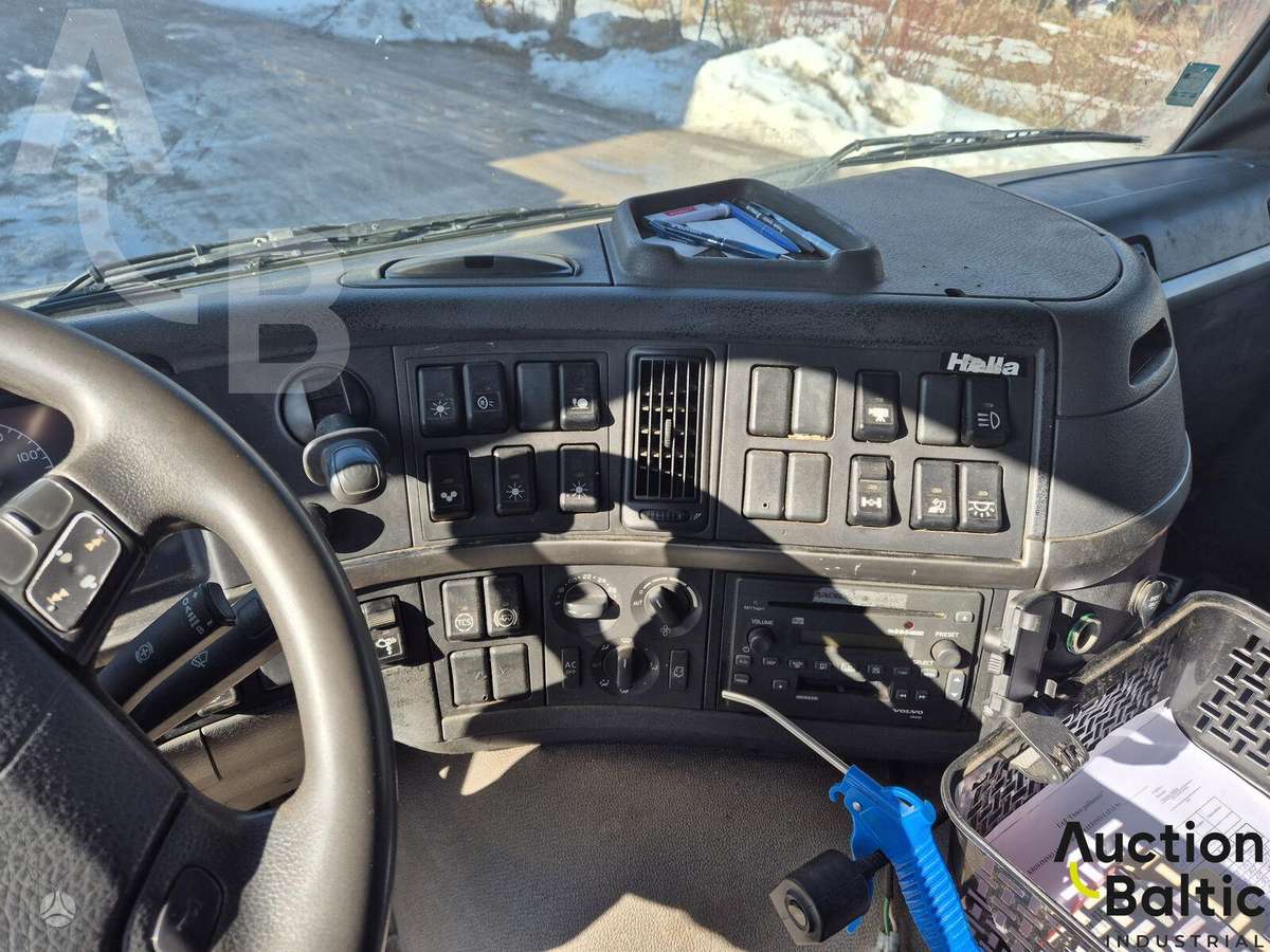 Volvo FM9, самосвалы