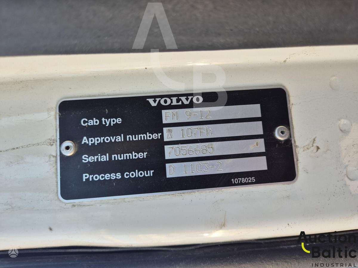 Volvo FM9, самосвалы