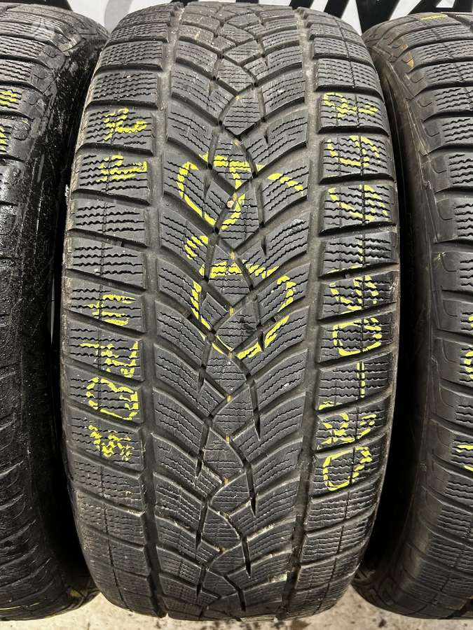 Goodyear Ultragrip Performance Gen-1, winter 255/50 R20