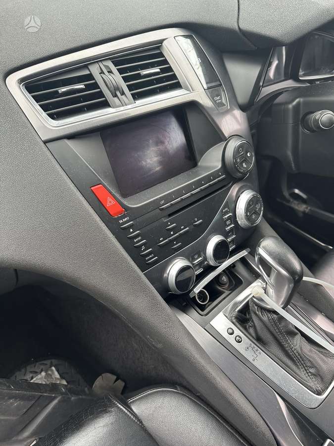 Citroen DS5 dalimis. Detaliu pristatymas