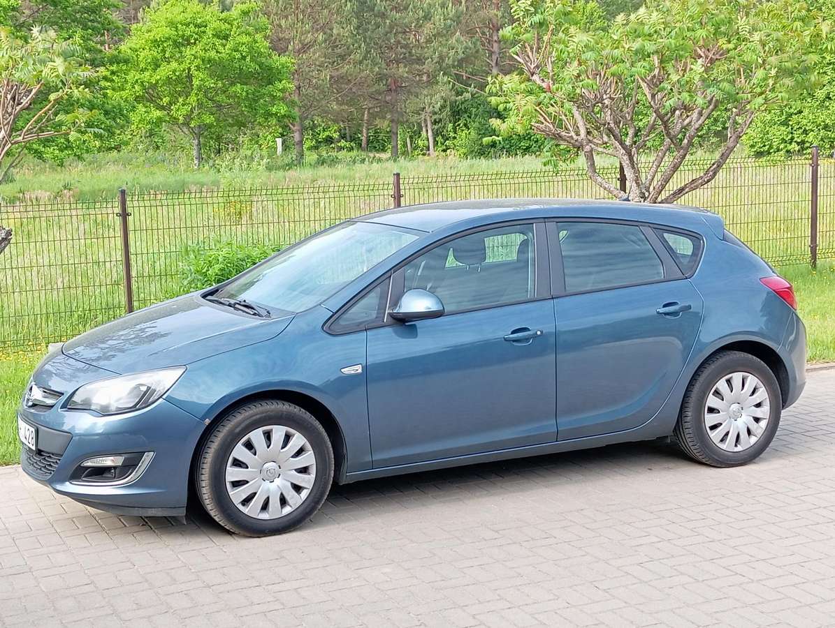 Opel Astra, 1.4 l., hatchback