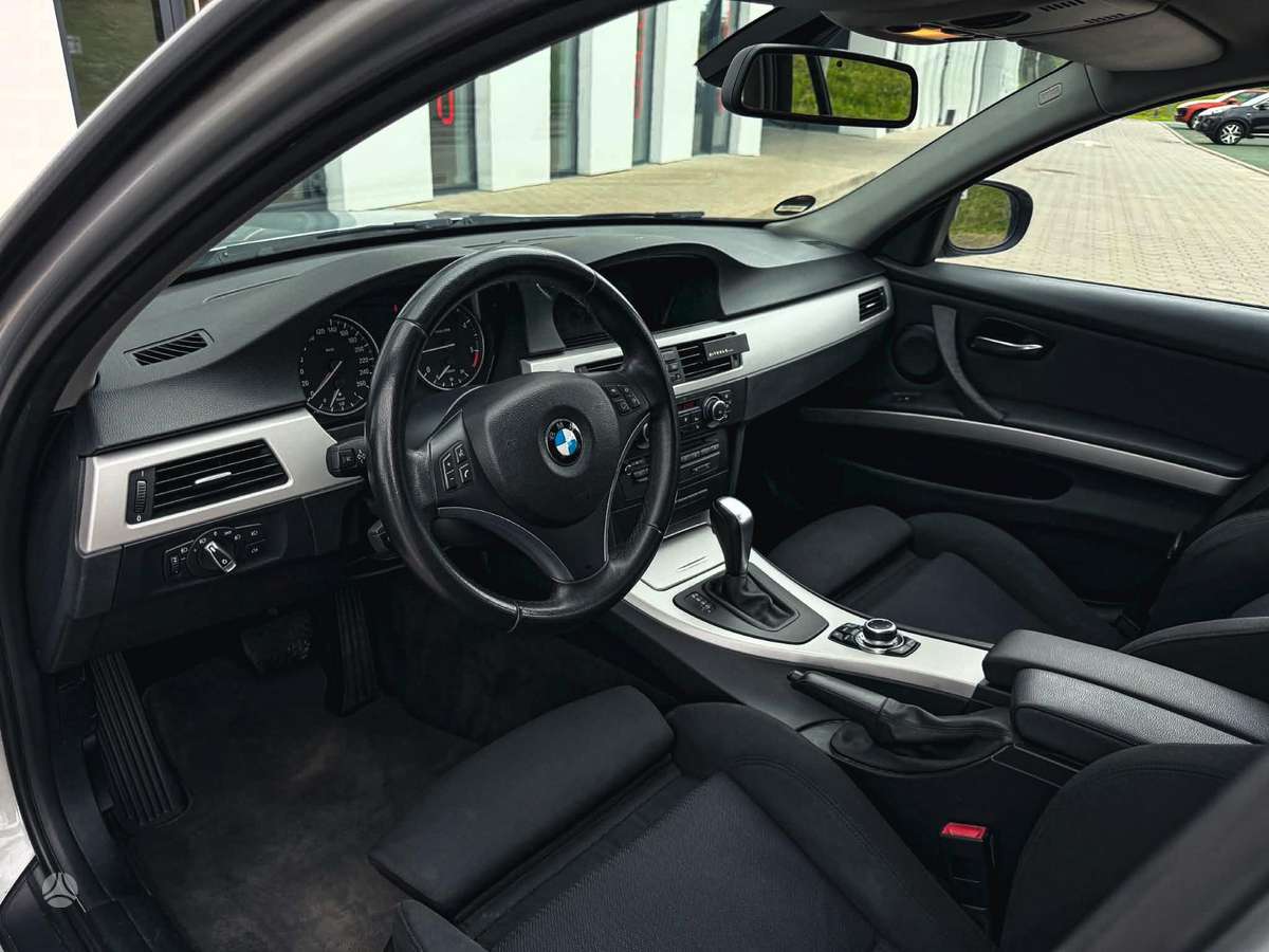 BMW 320, 2.0 l., Универсал