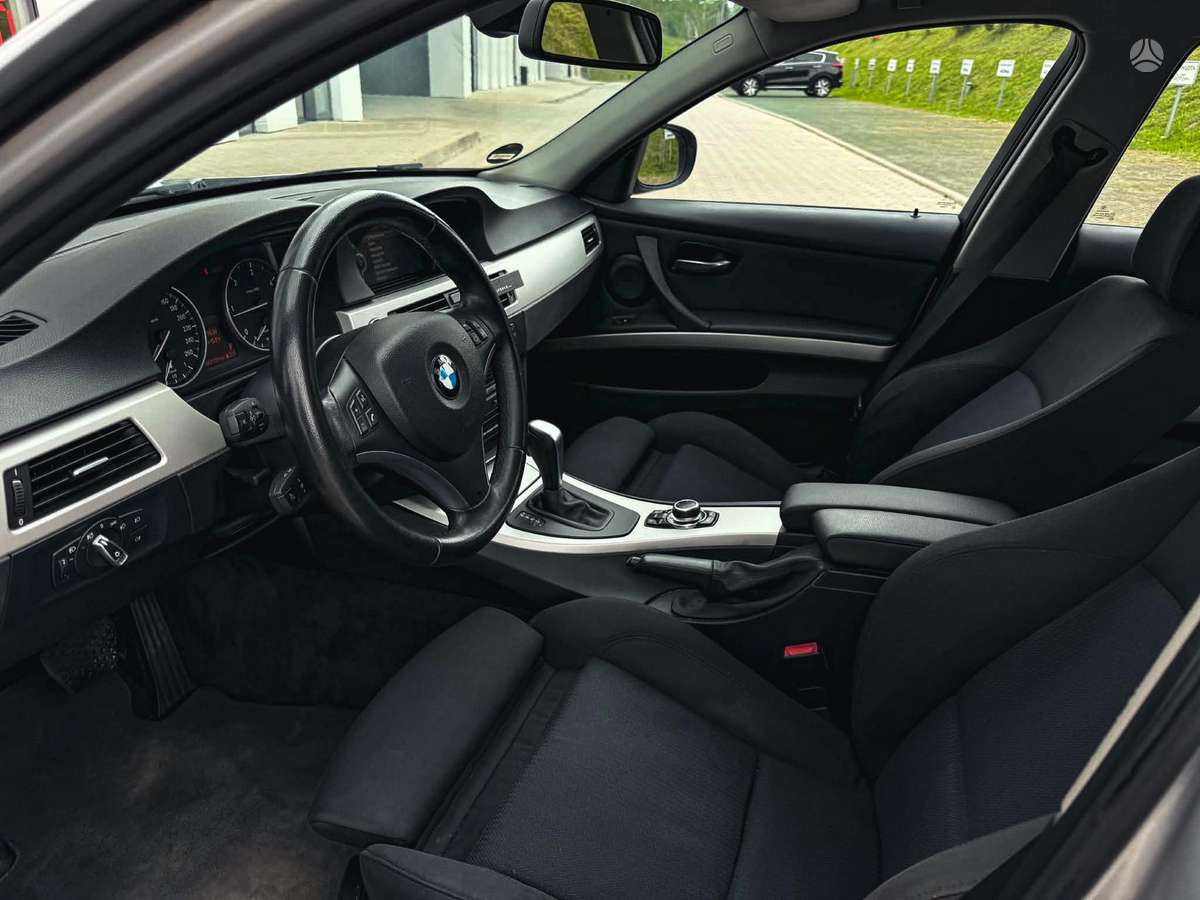 BMW 320, 2.0 l., wagon