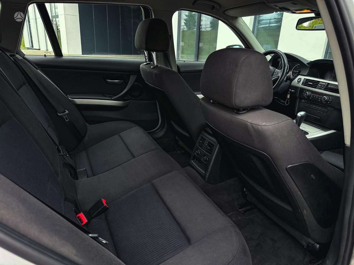 BMW 320, 2.0 l., wagon