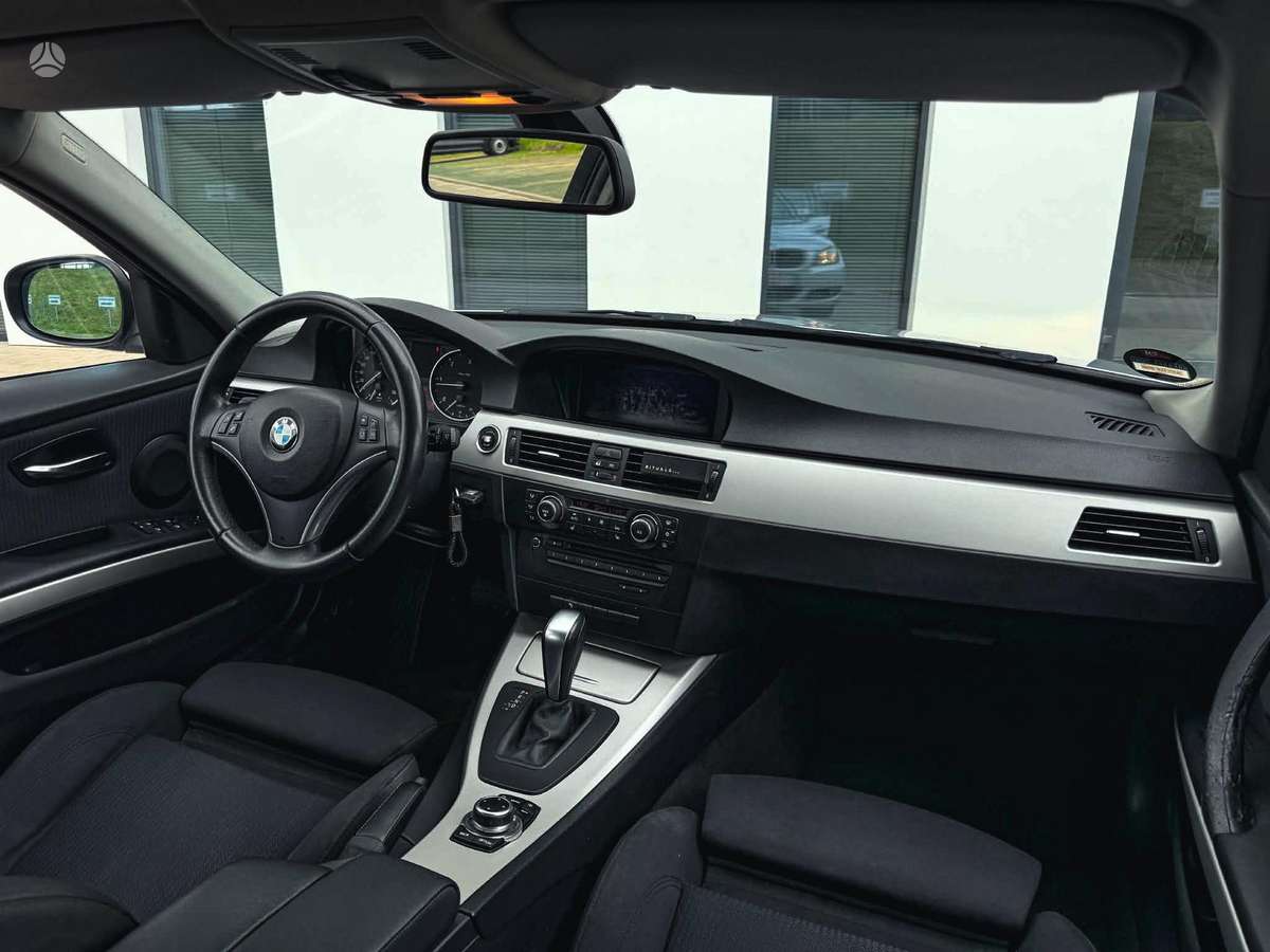 BMW 320, 2.0 l., wagon