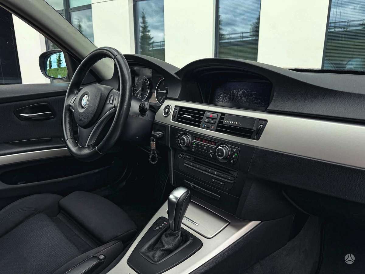 BMW 320, 2.0 l., wagon