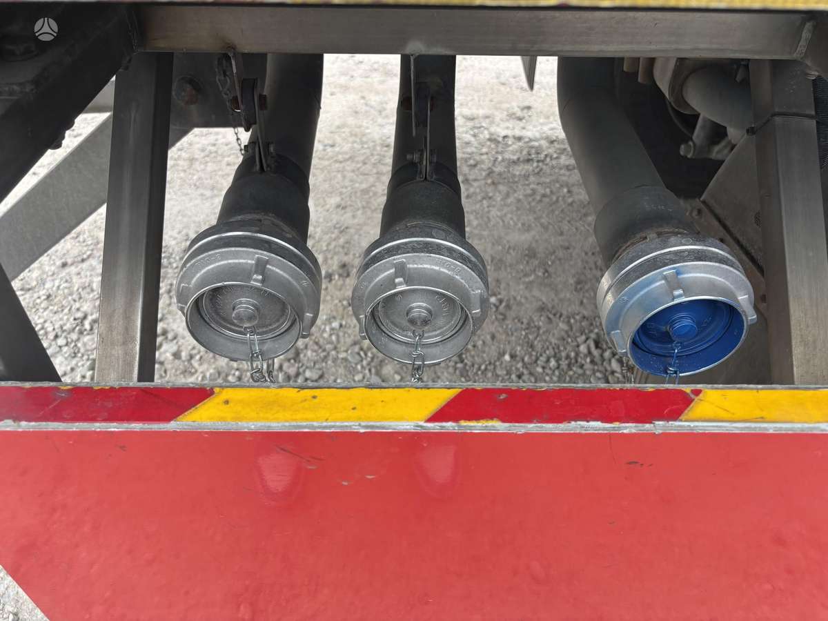 Scania P450, fire engines