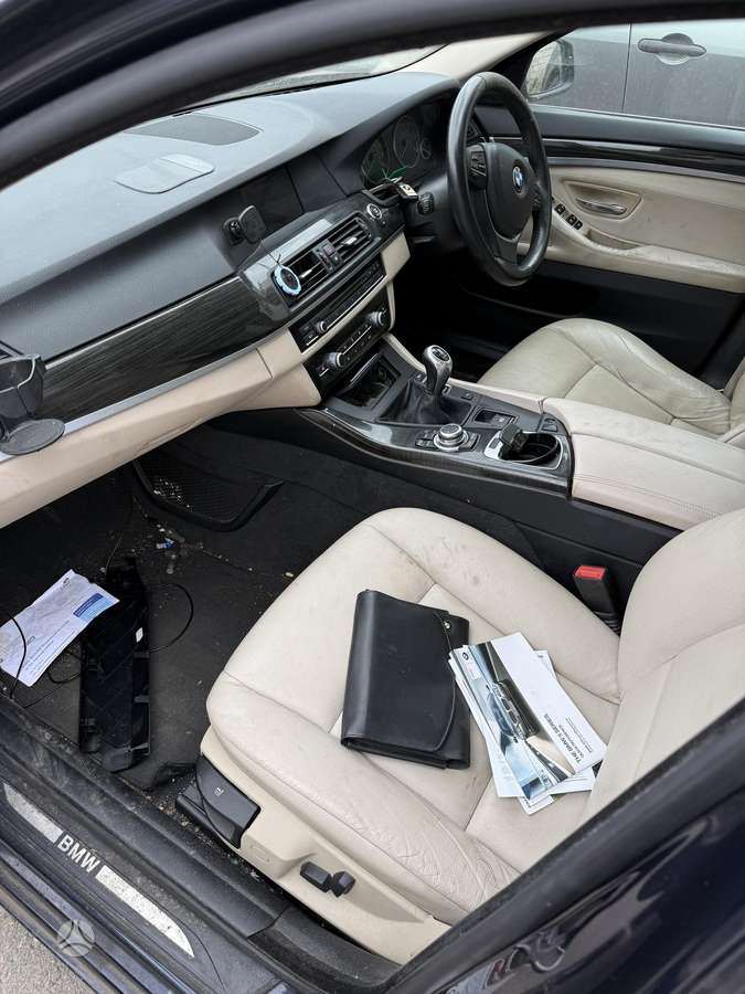BMW 520, Универсал