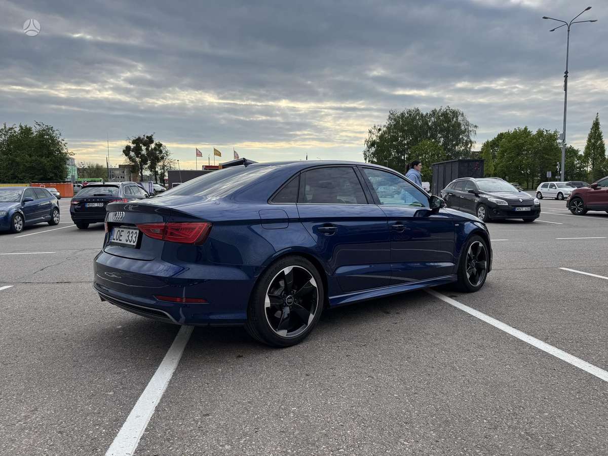 Audi A3, 2.0 l., Седан