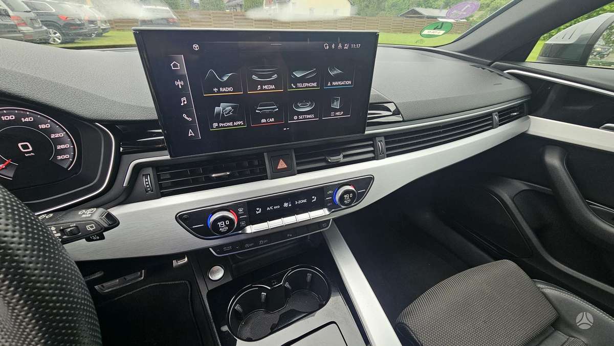 Audi A4, 2.0 l., Универсал
