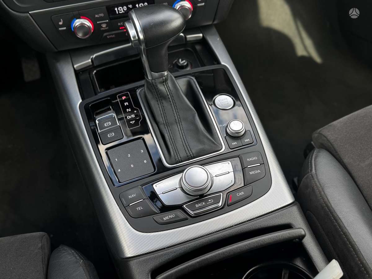 Audi A6 allroad, 3.0 l., Универсал