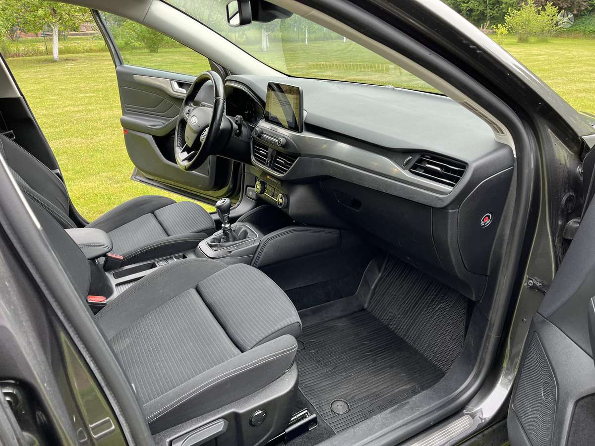 Ford Focus, 1.0 l., Хэтчбек