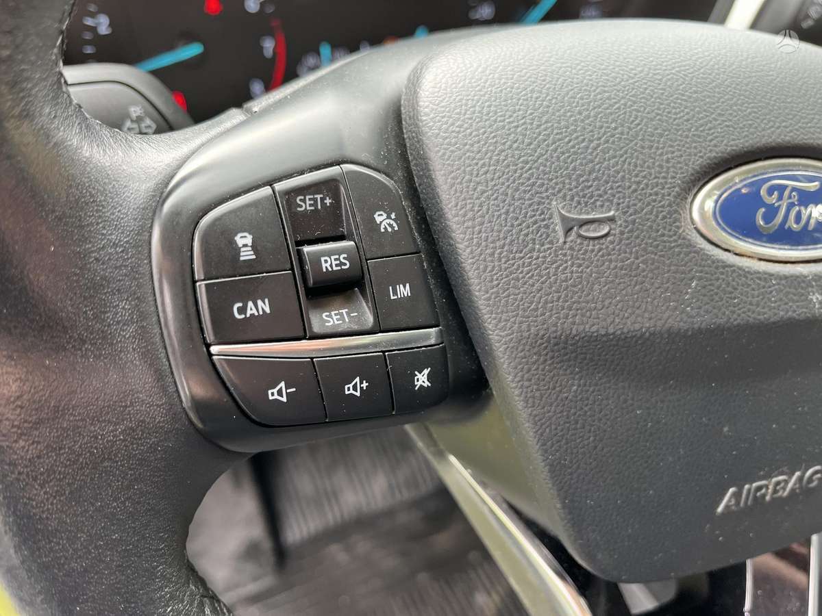 Ford Focus, 1.0 l., hatchback
