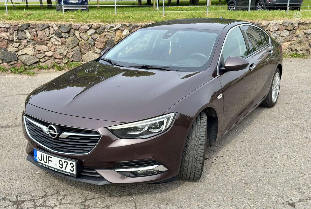 Opel Insignia, 1.5 l., hatchback