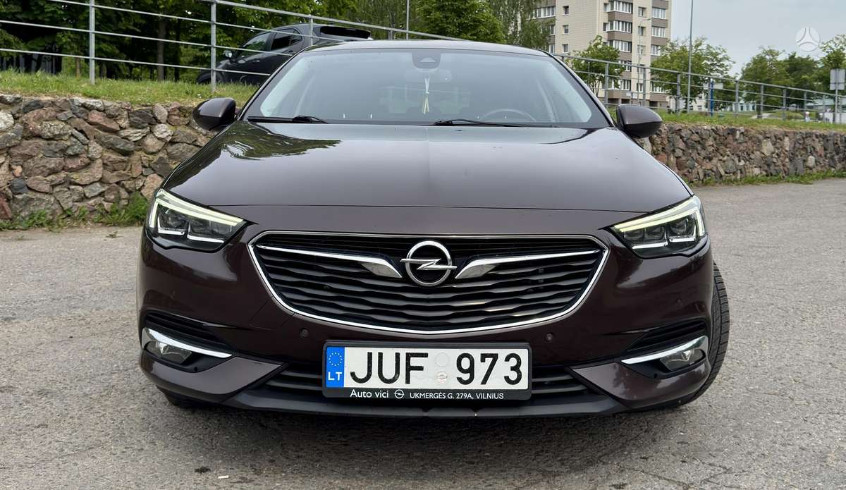 Opel Insignia, 1.5 l., hatchback