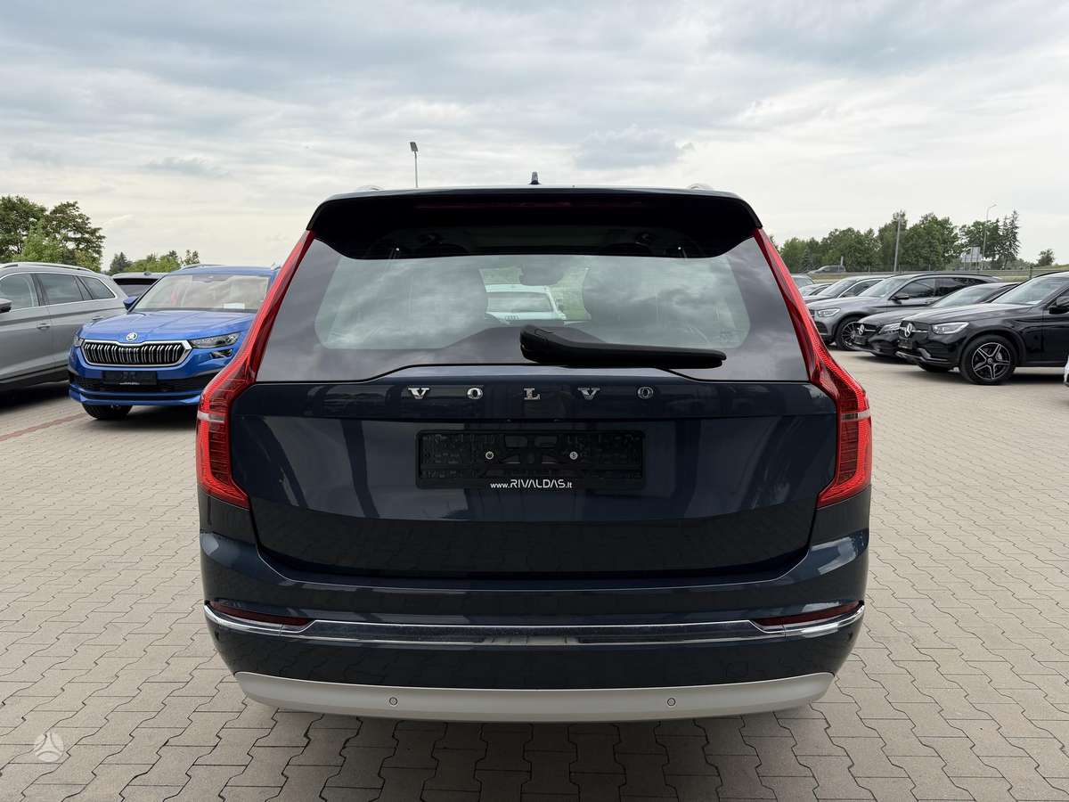 Volvo XC90 - 9