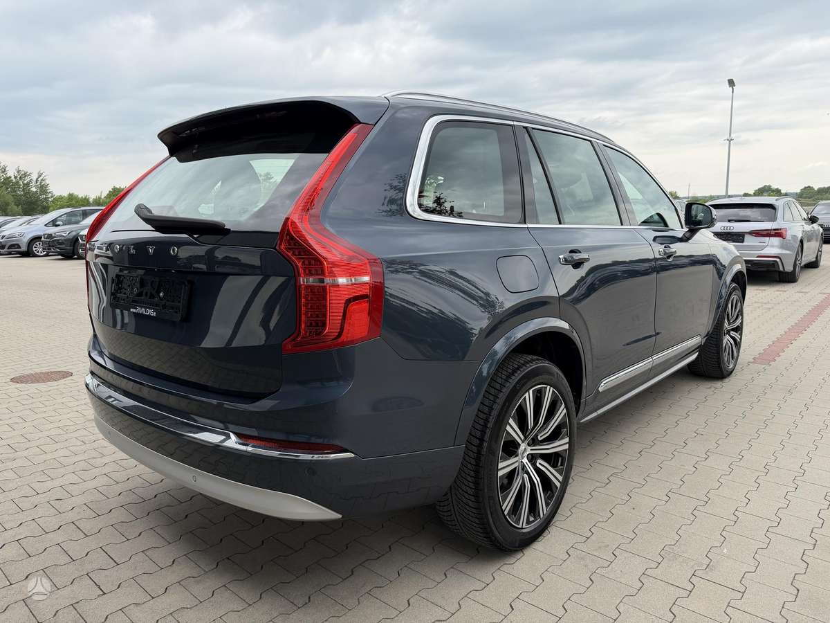 Volvo XC90 - 10