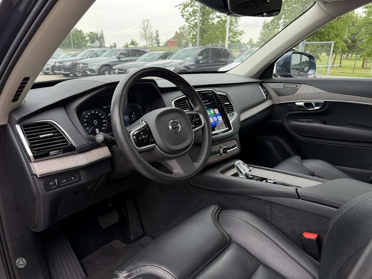 Volvo XC90 - 12