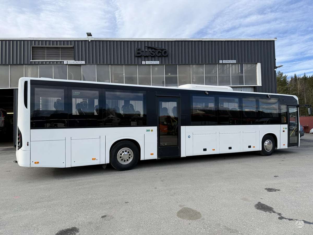 Volvo 8900, intercity / suburban