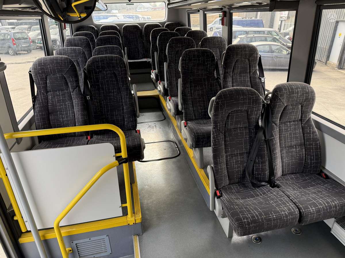 Volvo 8900, intercity / suburban