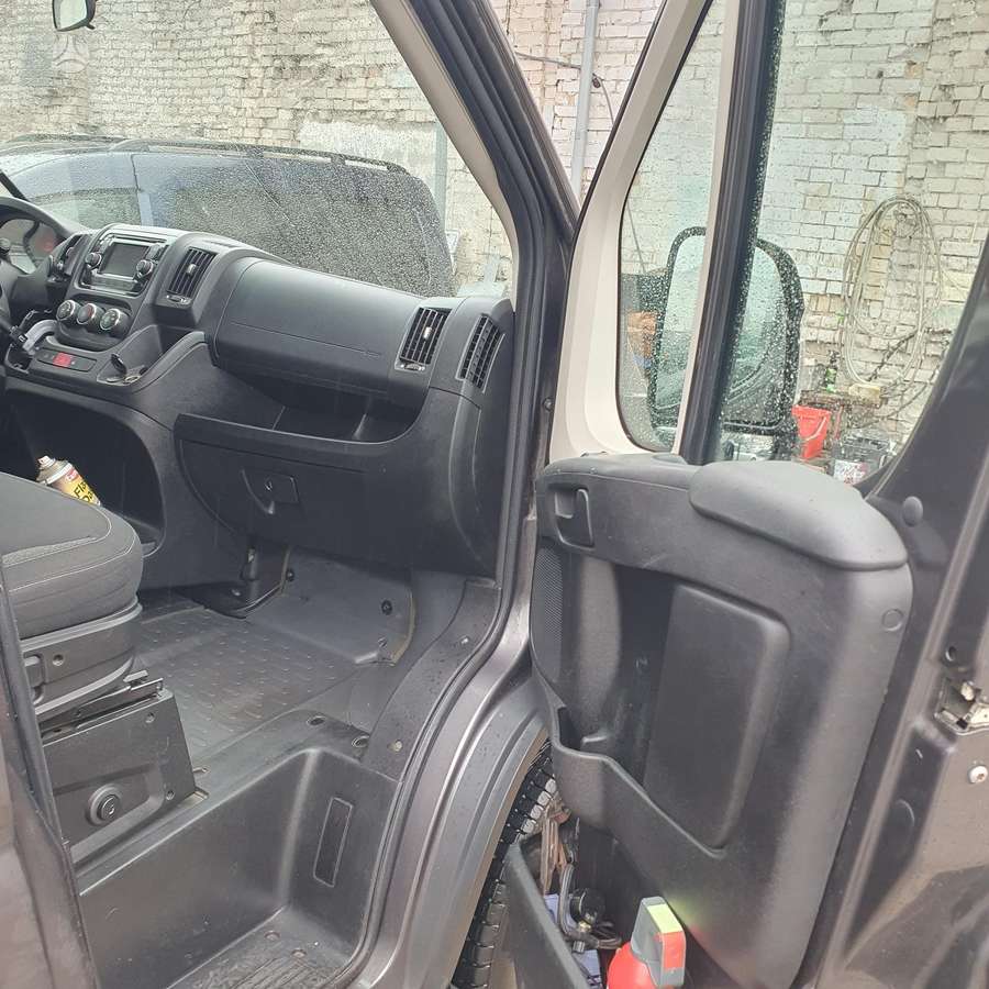 Dodge Ram, 3.0 l., cargo van