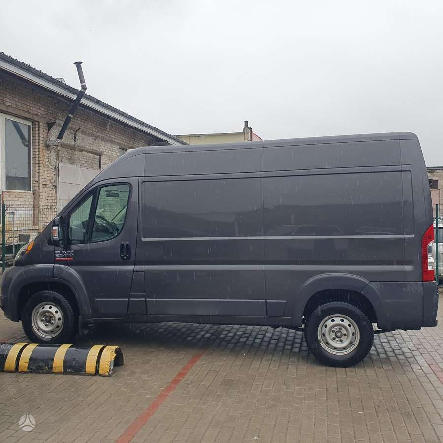 Dodge Ram, 3.0 l., cargo van