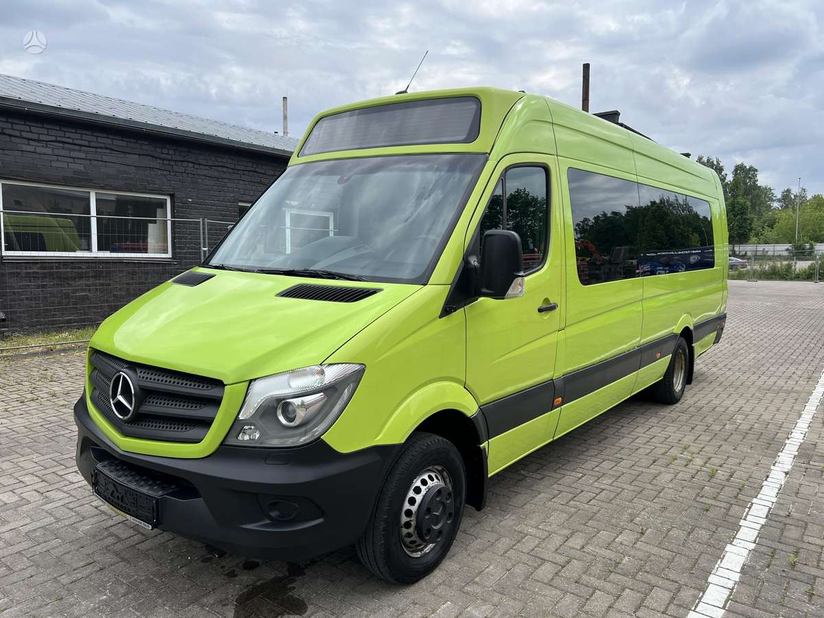Mercedes-Benz Sprinter, passenger minibus