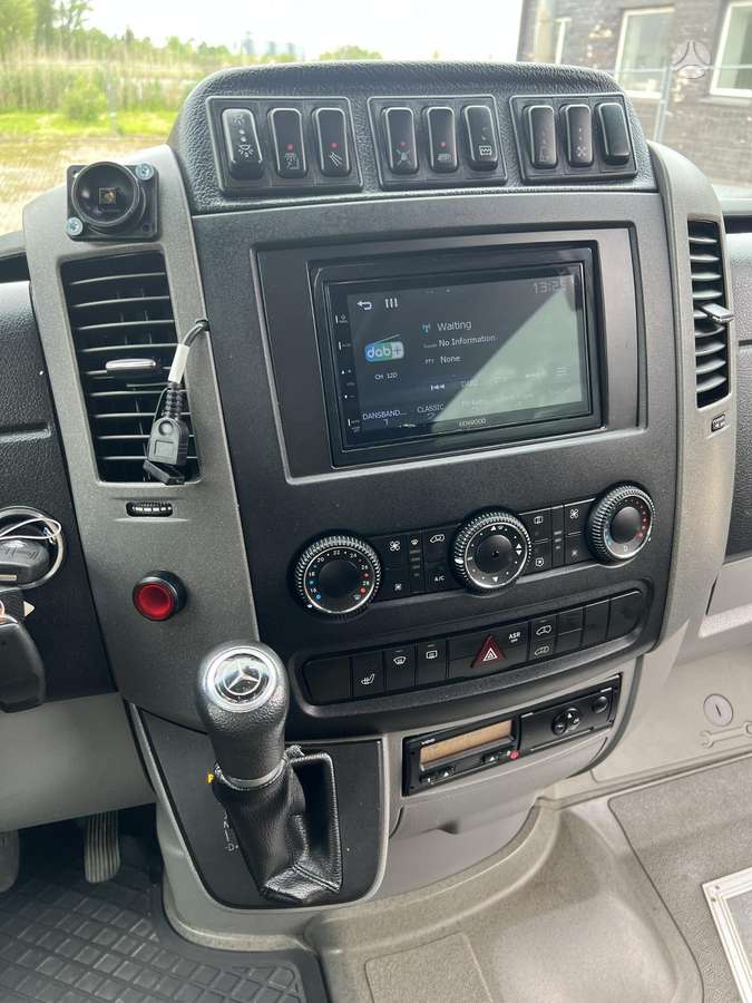 Mercedes-Benz Sprinter, passenger minibus