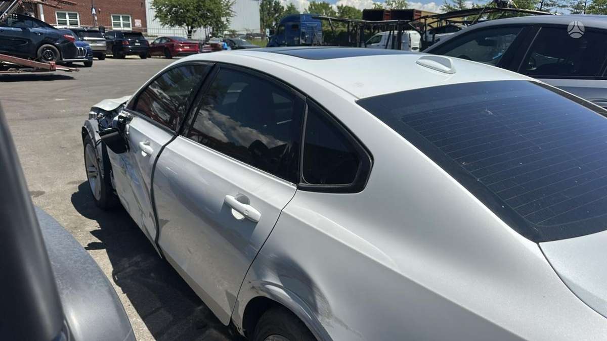Volvo S90, 2.0 l., Седан