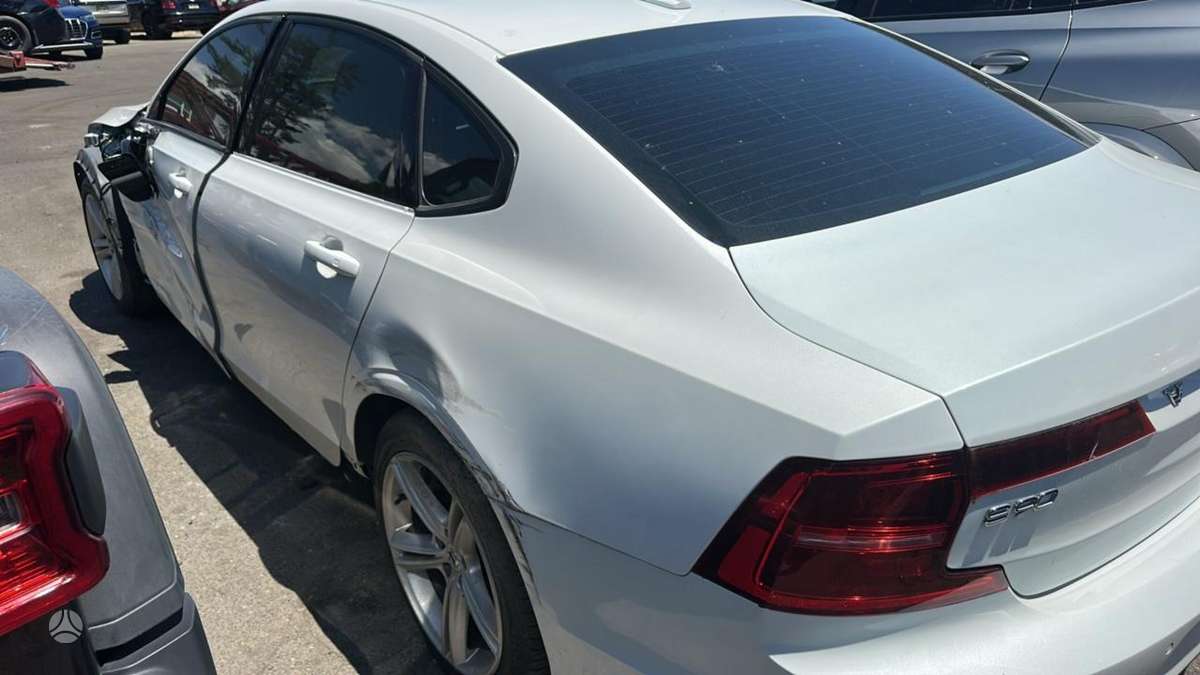 Volvo S90, 2.0 l., Седан