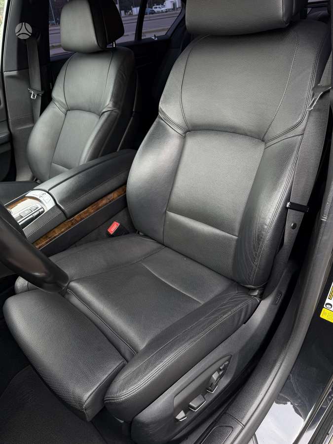 BMW 740, 3.0 l., Седан