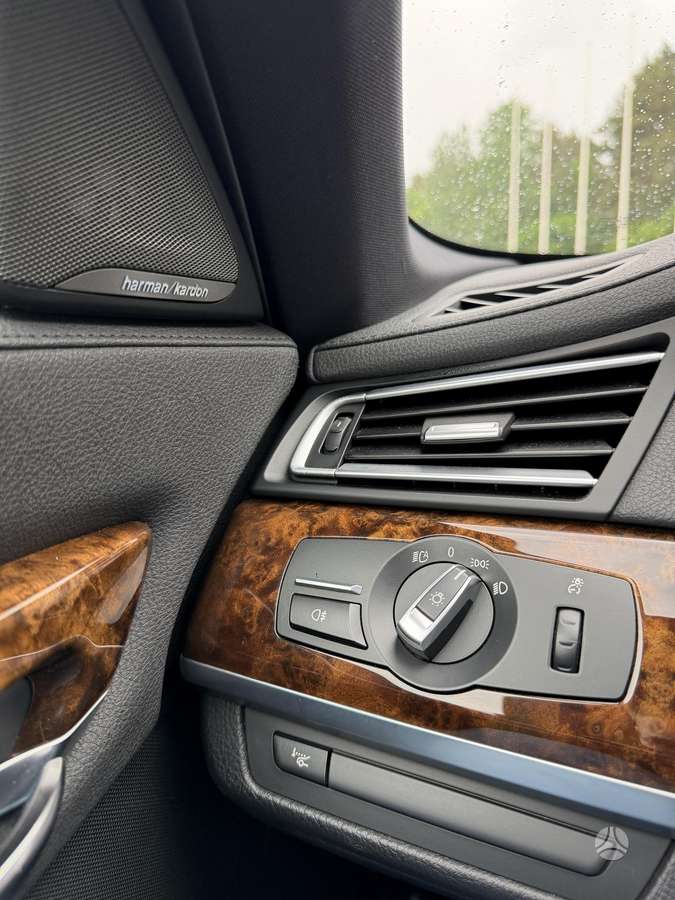 BMW 740, 3.0 l., Седан