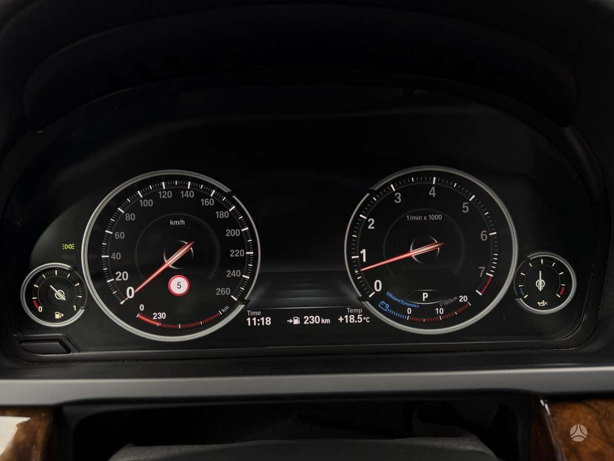 BMW 740, 3.0 l., Седан