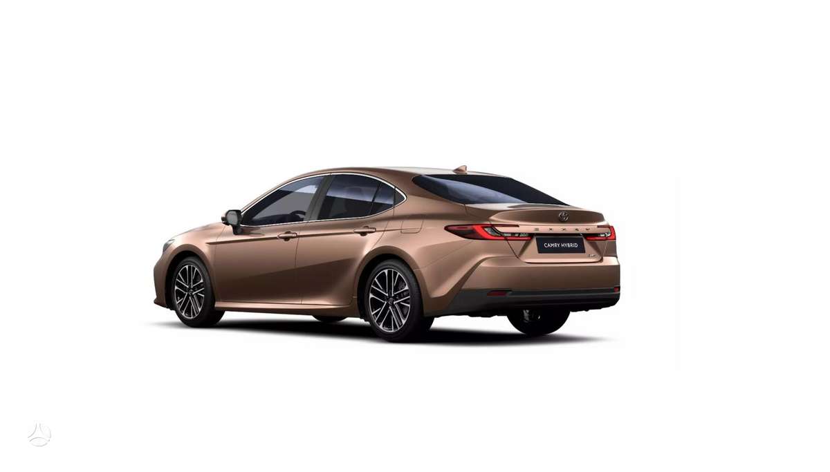 Toyota Camry - 4