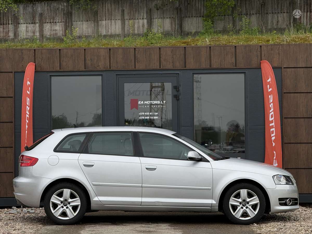 Audi A3, 1.6 l., Хэтчбек