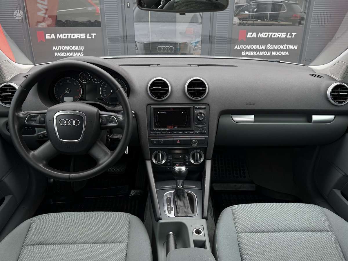 Audi A3, 1.6 l., hatchback