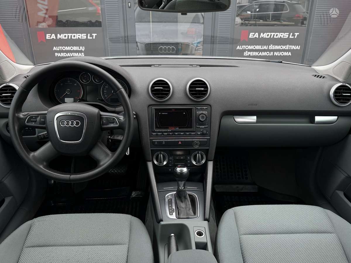 Audi A3, 1.6 l., Хэтчбек