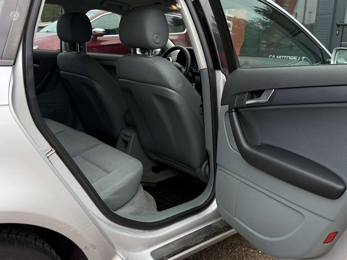 Audi A3, 1.6 l., hatchback