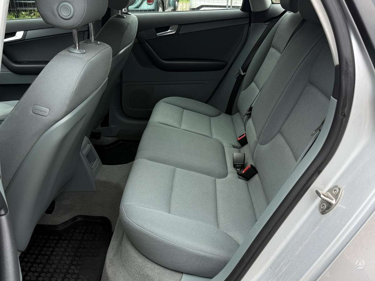 Audi A3, 1.6 l., hatchback