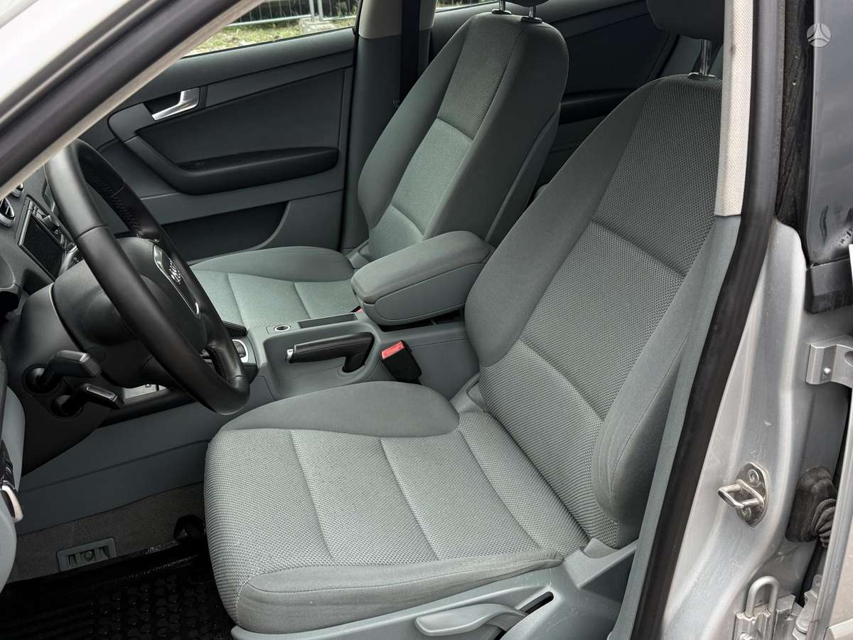 Audi A3, 1.6 l., hatchback