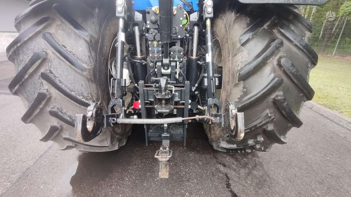 New Holland T8.435, tractors